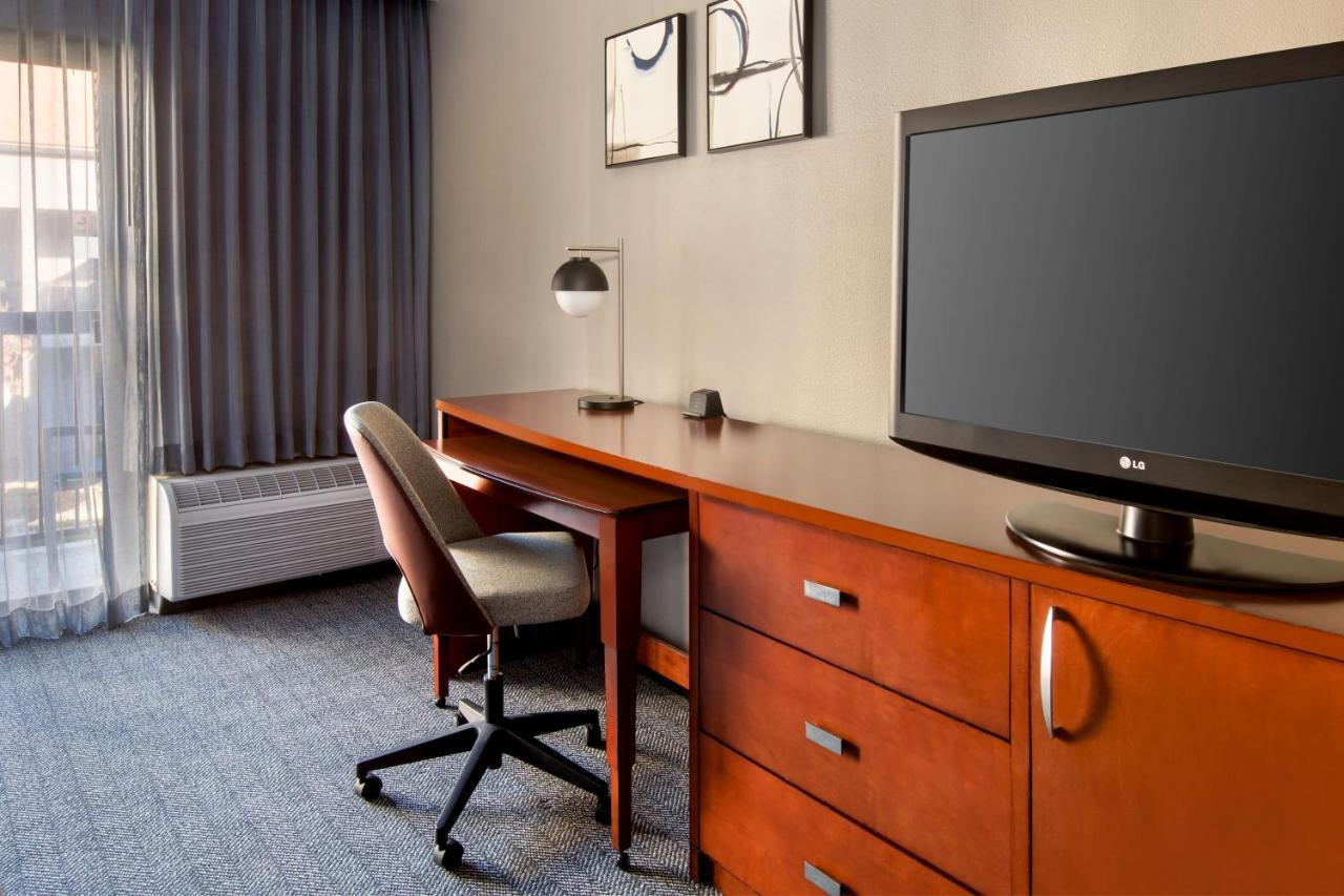 Courtyard By Marriott Tarrytown Westchester County Exteriör bild