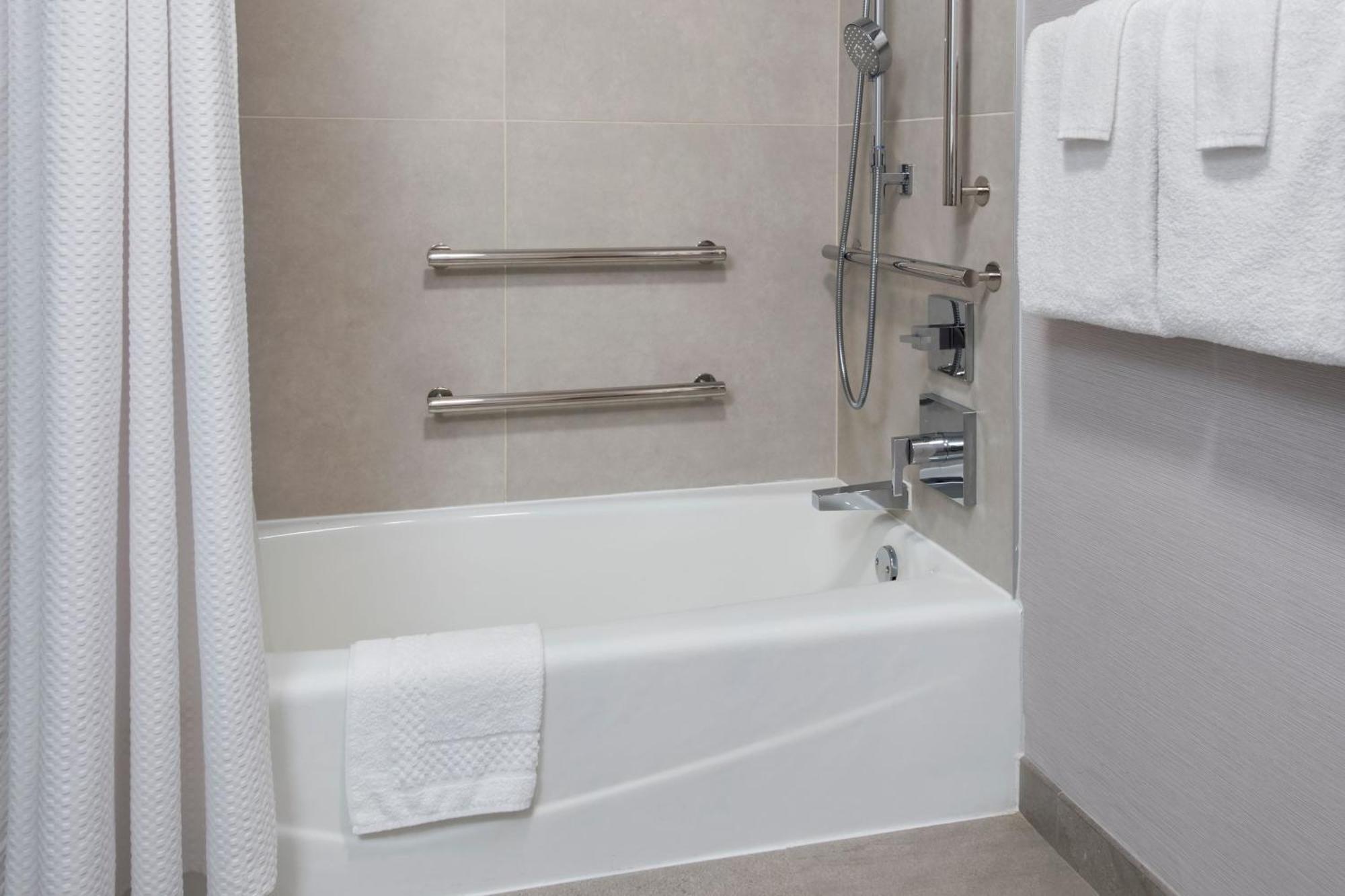 Courtyard By Marriott Tarrytown Westchester County Exteriör bild